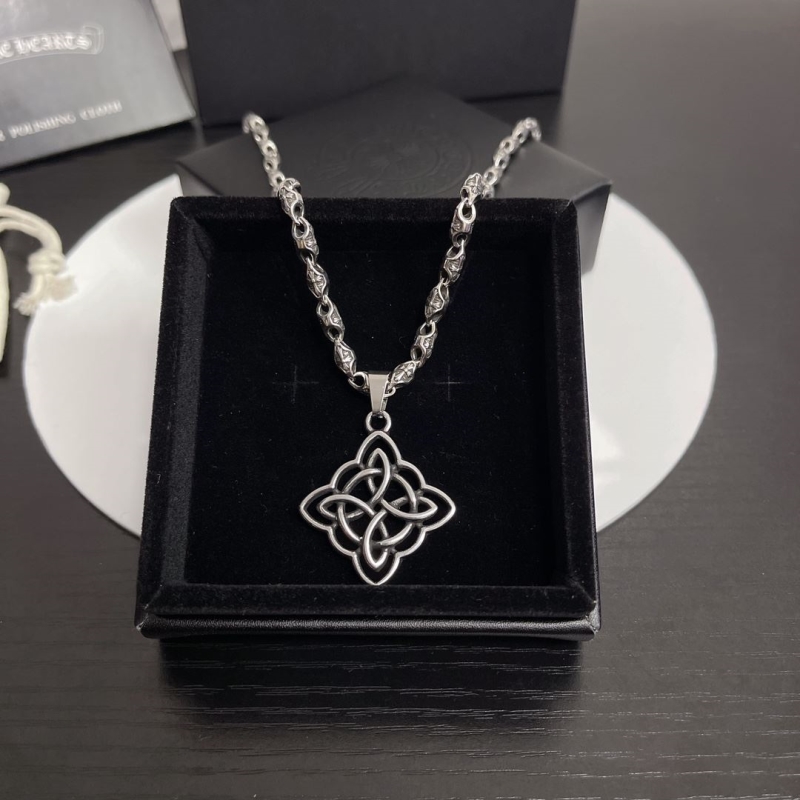 Ch**me He**ts necklaces
